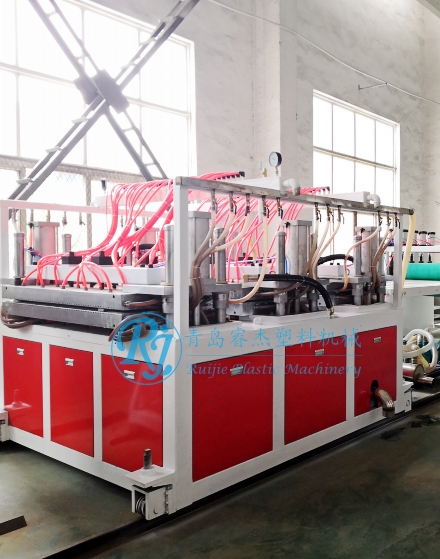 雙壁板生產(chǎn)線  pp中空格子板生產(chǎn)設備