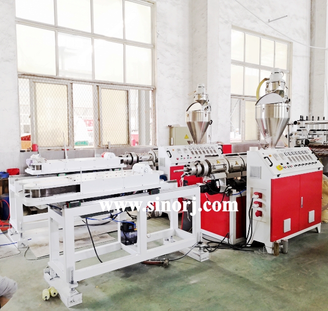 波紋管生產(chǎn)線試機成功準(zhǔn)備發(fā)貨