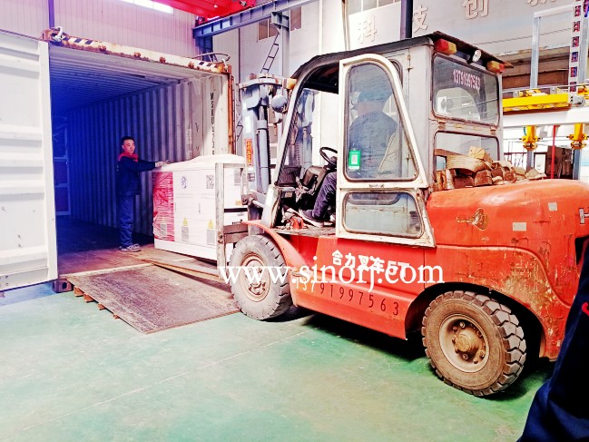 開啟貨柜連發(fā)模式，墻板生產(chǎn)線、格柵板生產(chǎn)線、線條生產(chǎn)線發(fā)貨中